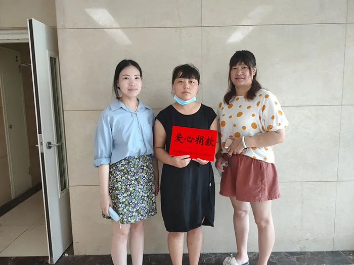 暖心慰問(wèn)，進(jìn)行中